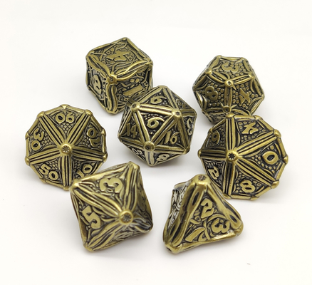 Çekiç ve Yahtzee için Altın Kaplama Yüzey RPG Zar Seti Metal Çokyüzlü