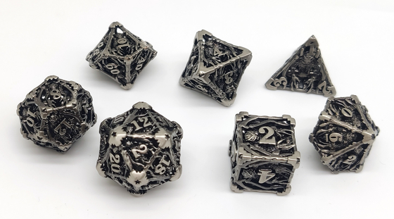 El Yapımı Metal Mini RPG Zar 7 Parça Set Altın Kaplama Yüzey