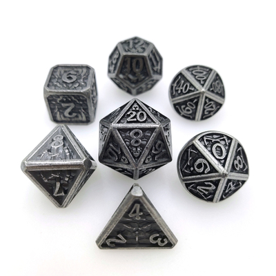 Aşınma Önleyici Sağlam Metal RPG Zar Cuprum Çok Yüzlü Zar Seti Siyah Beyaz