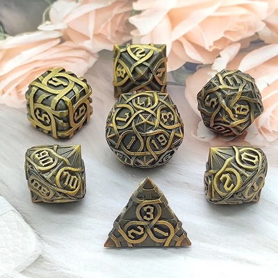 Dikenler Çizgili Metal Dice Set Fantezi DND Çok yönlü Masa oyunu