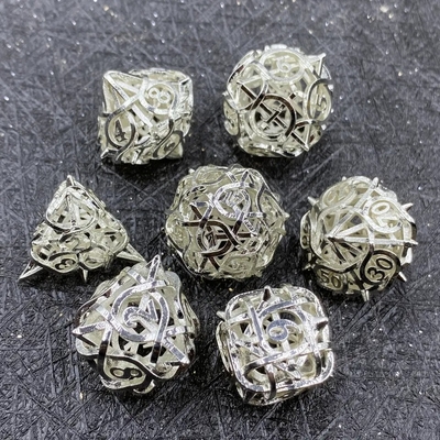 Dikenler boş metal zar seti Kusalu RPG ejderha ve zindan DND