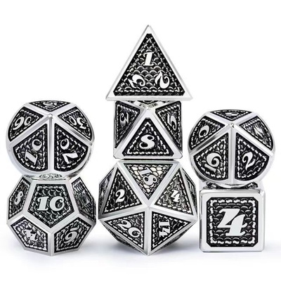 Ejderha Ölçeği Katı Metal Dice Set Çok Renkli DND RPG Parlak Renkler