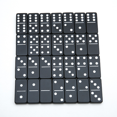 Çifte 6 Altın Domino Set 28 Dev Alüminyum Alaşım Domino Blokları Lazer Basılı Masaüstü Oyunu