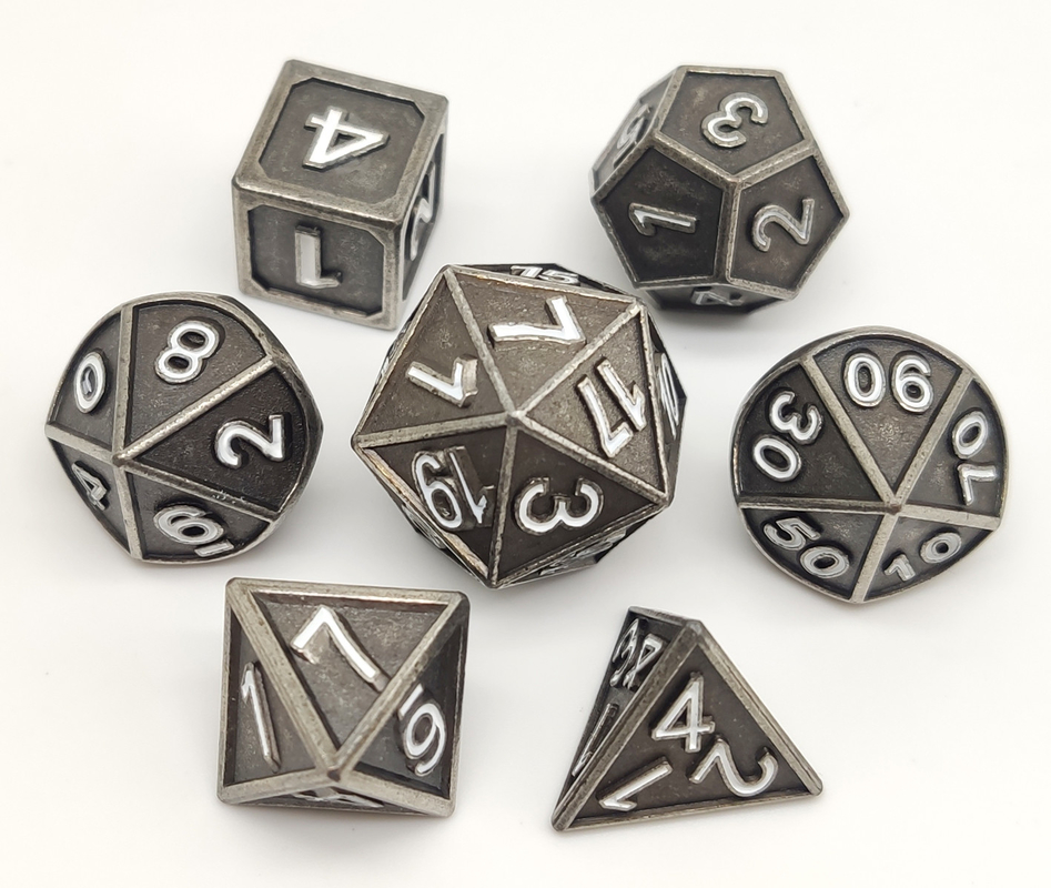 Pürüzsüz Finish Mini RPG Zar Çok Renkli Pratik Reçine Metal Malzemeler