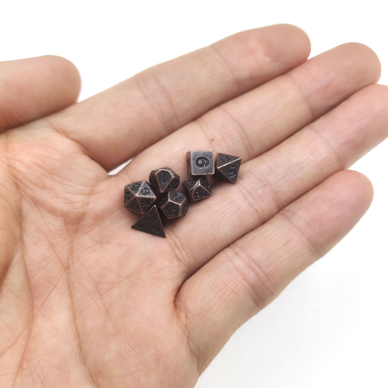 Mini Metal Çok Yüzlü Zar Zindanları ve Ejderhaları Tahta veya Kart Oyunu için Yüksek Kalite